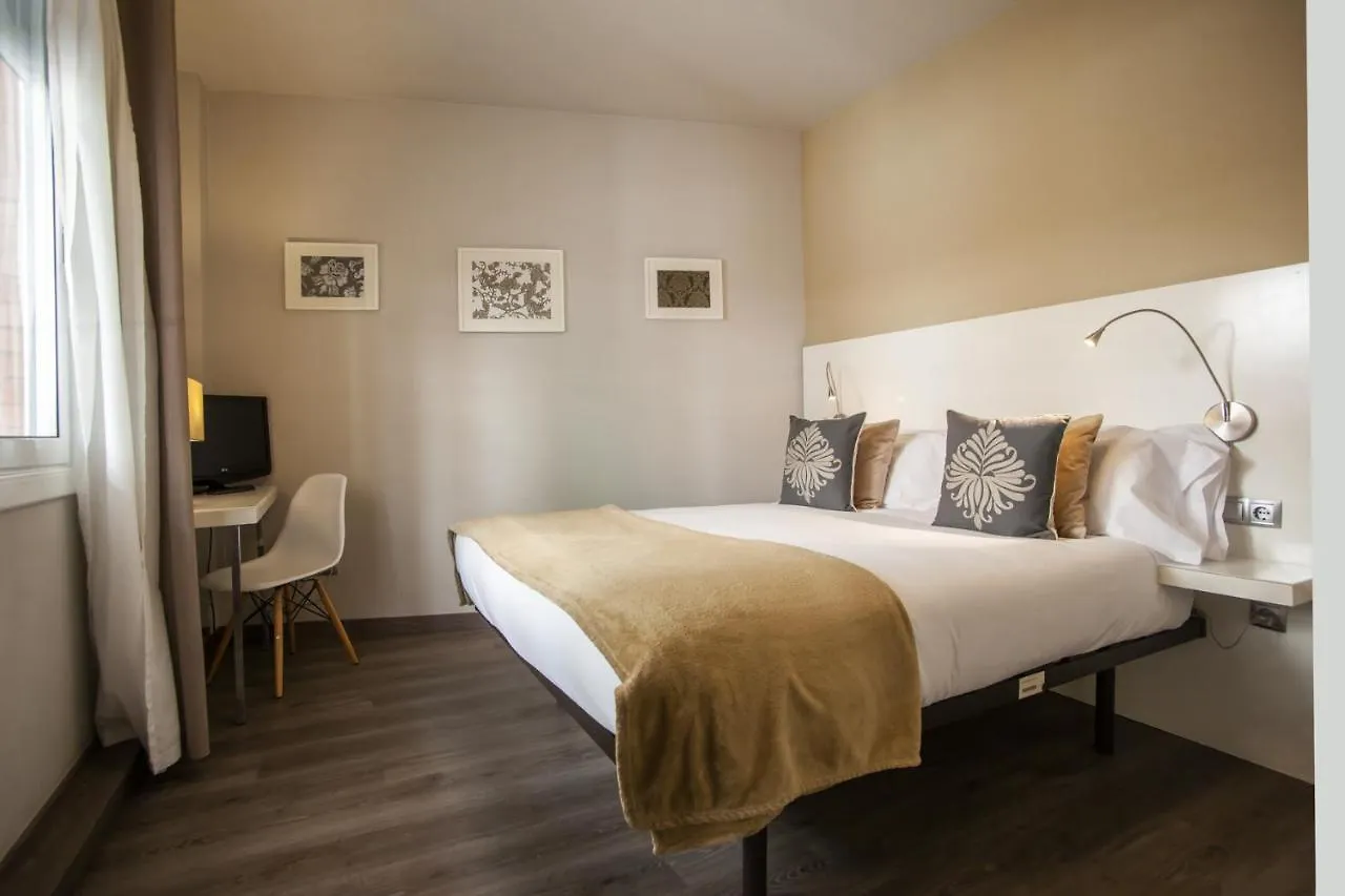 P9Mdr1070 - Nice Apartment In Poble Sec Barcelona Espanha